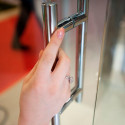 Душевая дверь в нишу GuteWetter Lux Door GK-001 левая 75 см стекло бесцветное, фурнитура хром